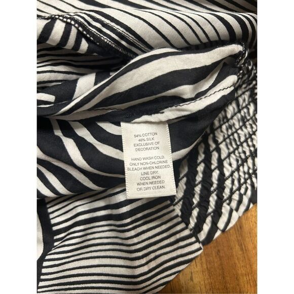 WHBM S Silk Blend Off Shoulder Geometric Animal Zebra Print Blouse Maximalism - Picture 5 of 7